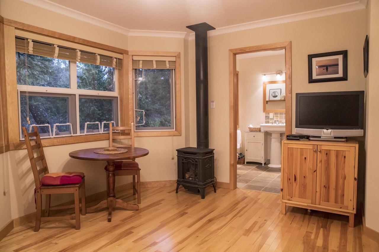 Chesterman Hideaway Hotel Tofino Zewnętrze zdjęcie